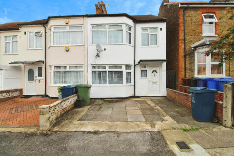 Four Bedroom Semi Detached House To Rent