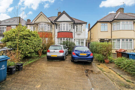 Two Bedroom Ground Floor Maisonette To Rent