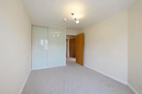 Bedroom.JPG