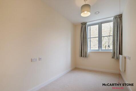 8593084-interior13-800.JPG