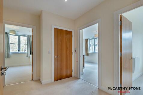 8593084-interior14-800.JPG