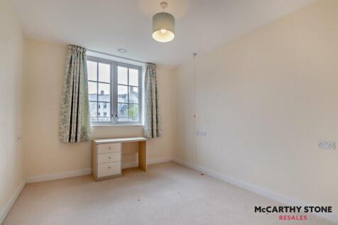 8593084-interior10-800.JPG