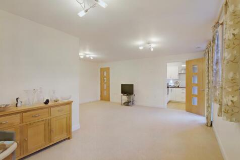Living Room: