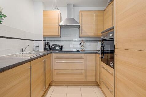 06-MCS-11 Clarence Court-1 (22)-medium.jpg
