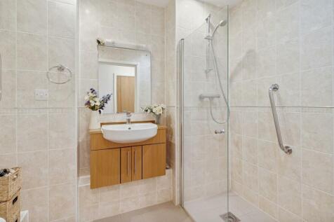 11-MCS-11 Clarence Court-1 (56)-medium.jpg