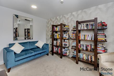 Homeowners Lounge