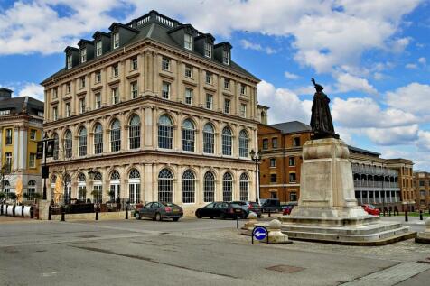 Bowes Lyon Court
