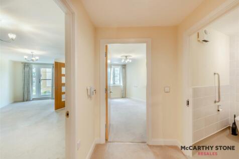 8600136-interior01.jpg