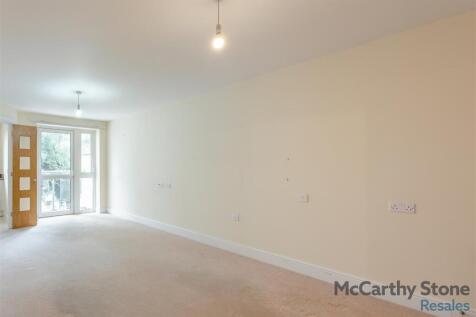 8657699-interior06.jpg