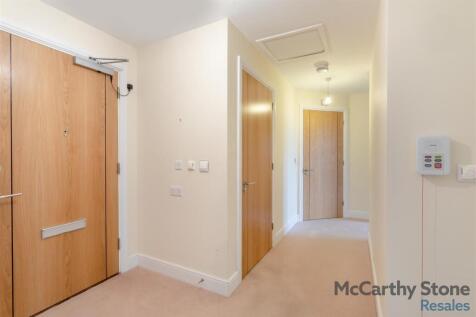 8657699-interior14.jpg