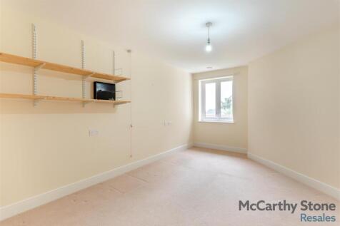 8657699-interior16.jpg