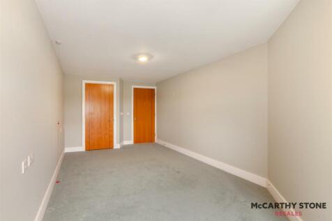 8585394-interior06.jpg