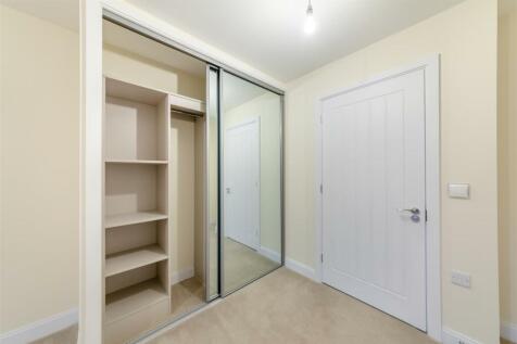 8579404-interior06.jpg
