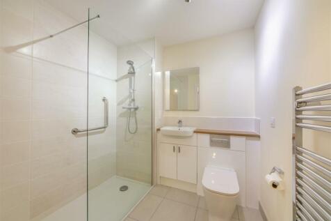 8579404-interior02.jpg
