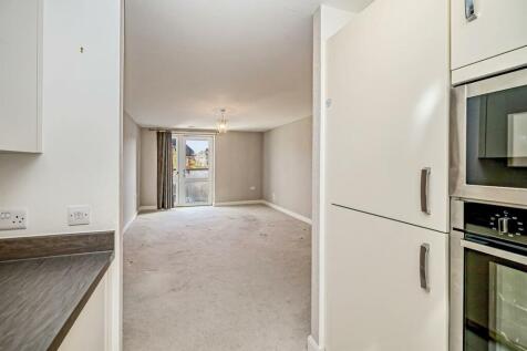 08-30324 Elgar Place, 015 (1)-medium.jpg