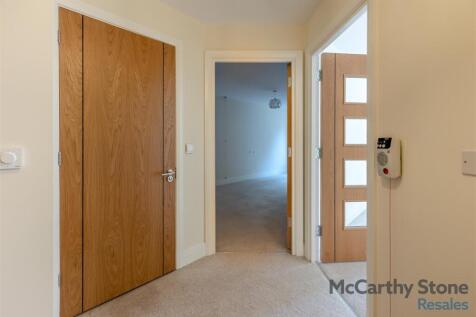8662102-interior18.jpg