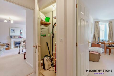 ENTRANCE HALL: