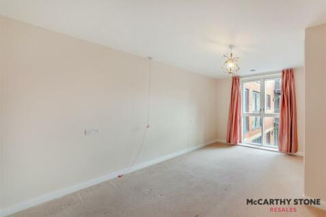 8584154-interior04.jpg