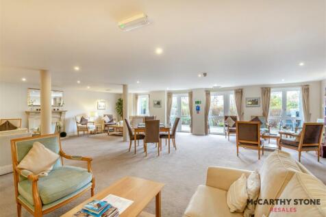 8585202-interior02.jpg