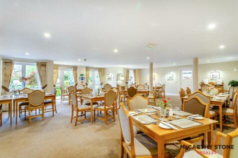 8585202-interior18.jpg