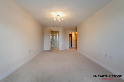 8594532-interior10-800.JPG