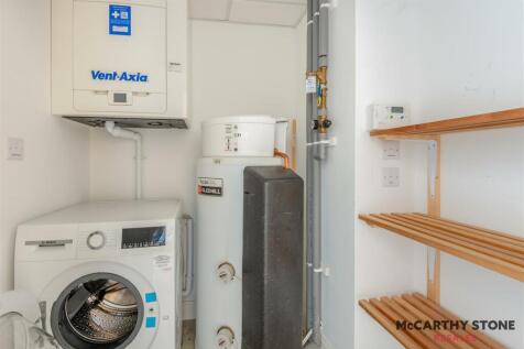 8614896-interior02.jpg