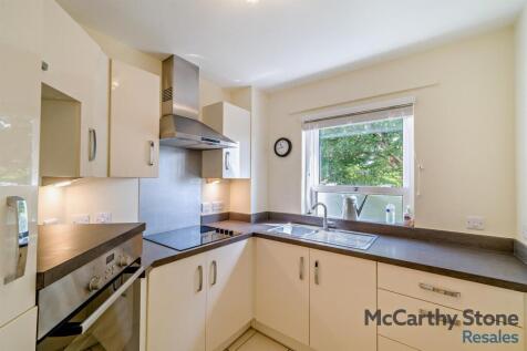 Kitchen: