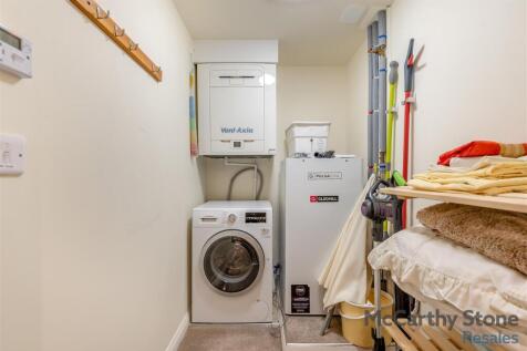 8654009-interior11.jpg