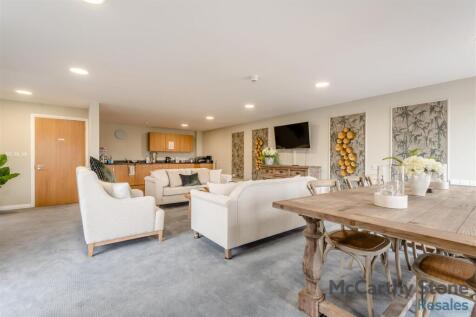 8654009-interior17.jpg