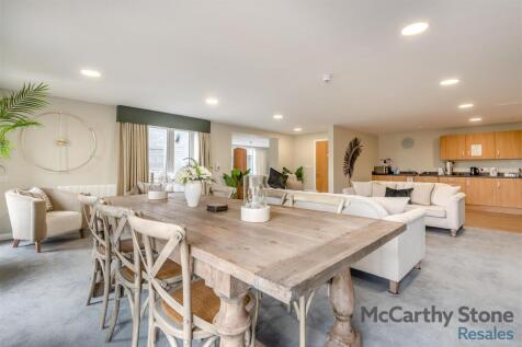 8654009-interior18.jpg