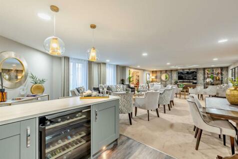 Homeowners Lounge