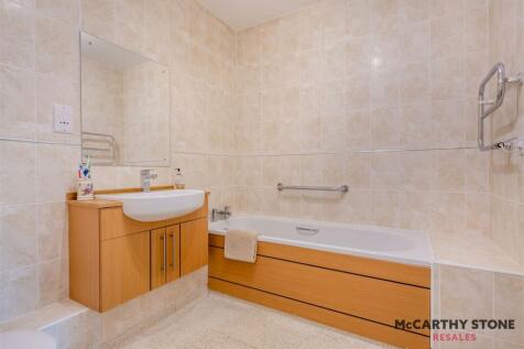 8598410-interior06.JPG