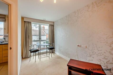 8599175-interior05-800.JPG
