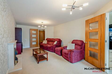 8599175-interior03-800.JPG