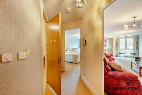 8599175-interior13-800.JPG