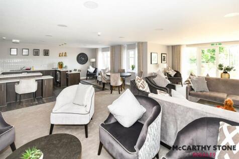 Homeowners Lounge