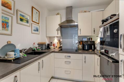 8602866-interior07.JPG