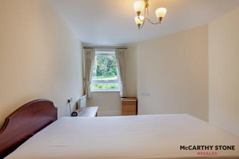 8600557-interior12-800.JPG