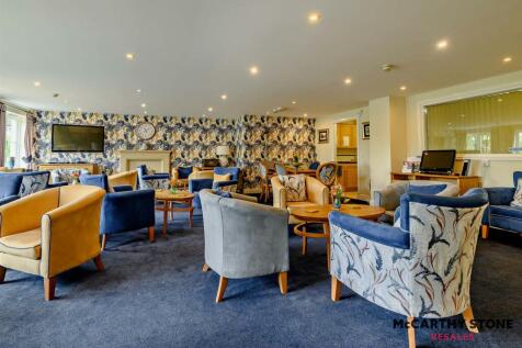 Homeowners Lounge