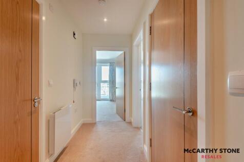 8604272-interior14-800.JPG