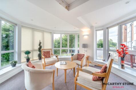 8606345-interior12.jpg