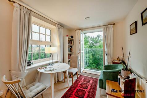 Living Room: