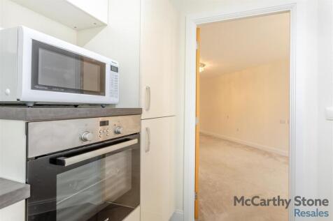 8657584-interior12.jpg