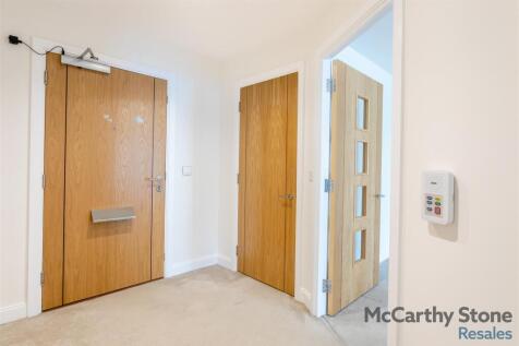 8657584-interior03.jpg