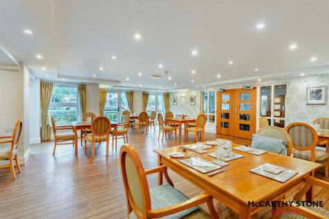 8610220-interior13-800.JPG