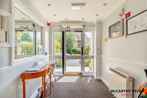 8610103-interior24-800.JPG