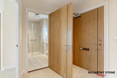 8611719-interior03-800.JPG