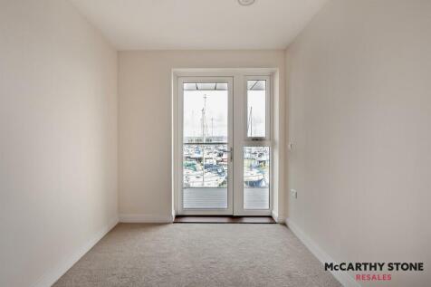 8611719-interior15-800.JPG