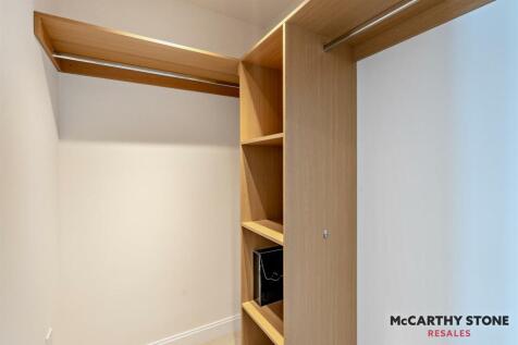 8611719-interior11-800.JPG