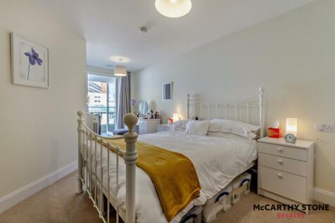 8615072-interior10-800.jpg